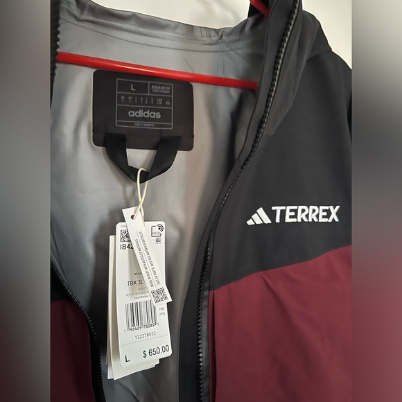 Adidas Terrex Techrock 3L Gore-Tex C-Knit Jacket Black / Shadow Red IB4238 - Picture 3 of 7